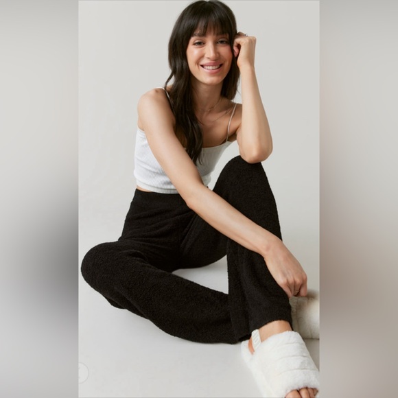 🍁New Fall🍁Francesca’s Sabrina Fluffy High Rise Black Teddy Pants - Picture 2 of 6